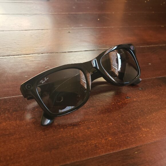 Ray-Ban Meta Wayfarer AI Glasses Sunglasses (Gen 1) Shiny Black/ Green - Picture 5 of 11